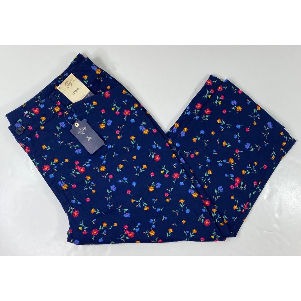 St. Johns Bay Womens Blue Floral Mid Rise Secretly Slender Capris Size 20 Tall